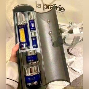 La Prairie skin caviar face eye gift set